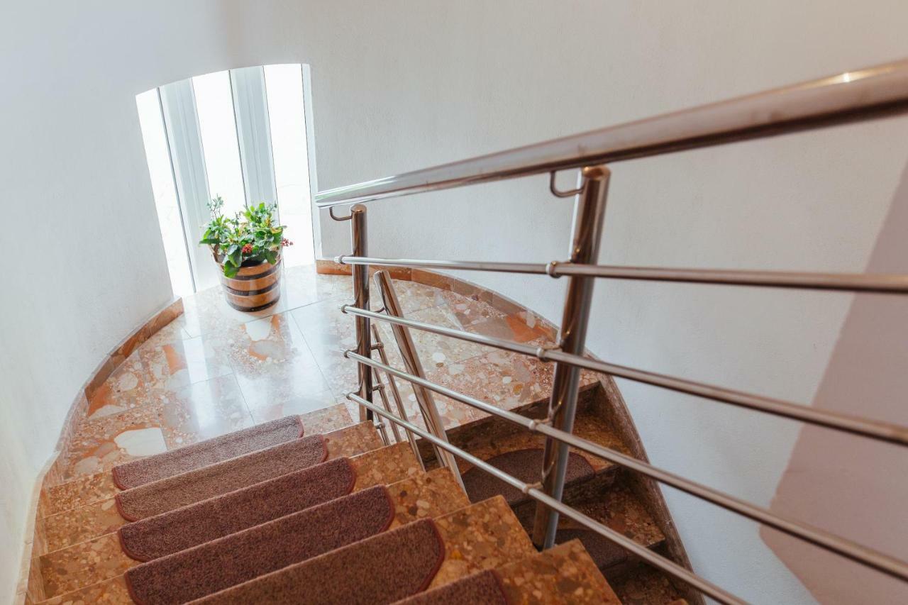 Apartments Toni Podstrana Dış mekan fotoğraf